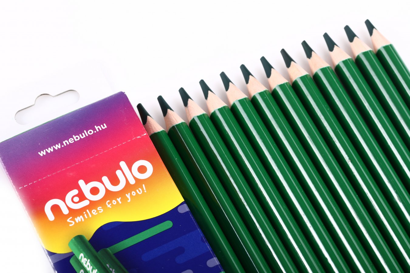 Nebulo цветен молив, зелен, триъгълен